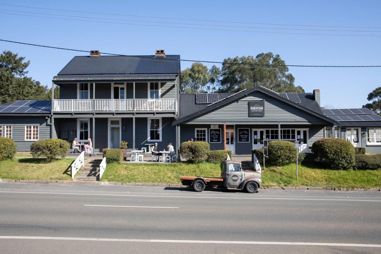Отель Robertson Public House And Kitchen Экстерьер фото